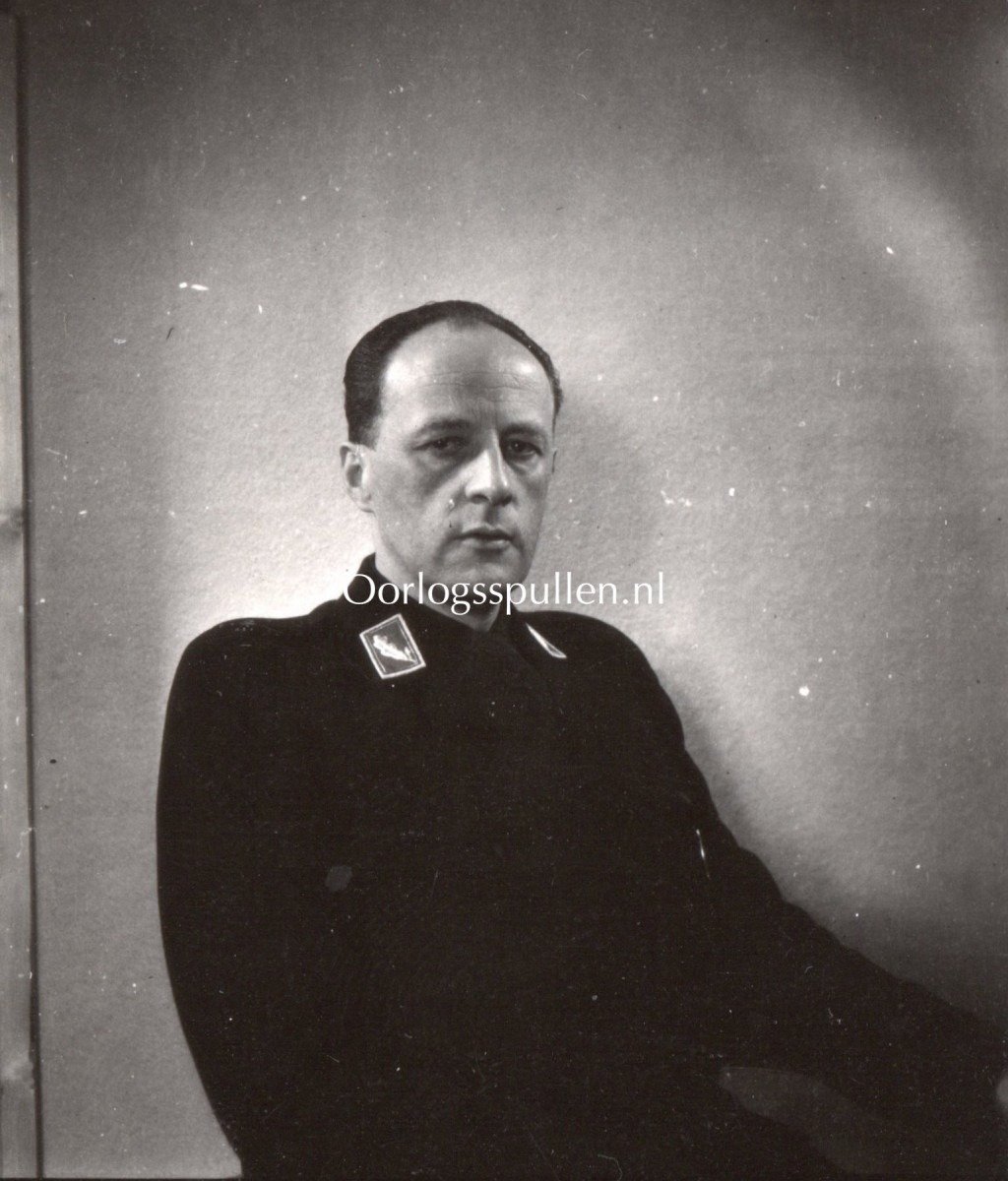 Original WWII Dutch NSB photo grouping – Ernst Voorhoeve — image 11