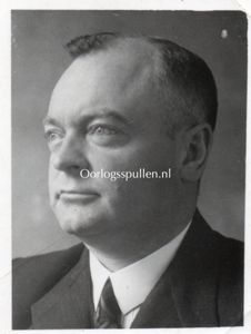 Original WWII Dutch NSB passport photograph
