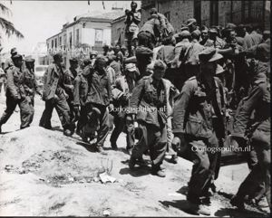 Original WWII British photo 'Canadians take German prisoners in Sicily …