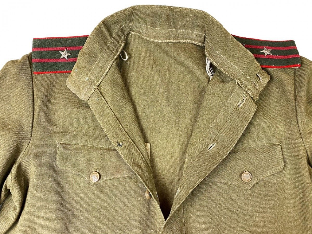 Original WWII Russian M43 Lieutenant artillery uniform grouping — image 7