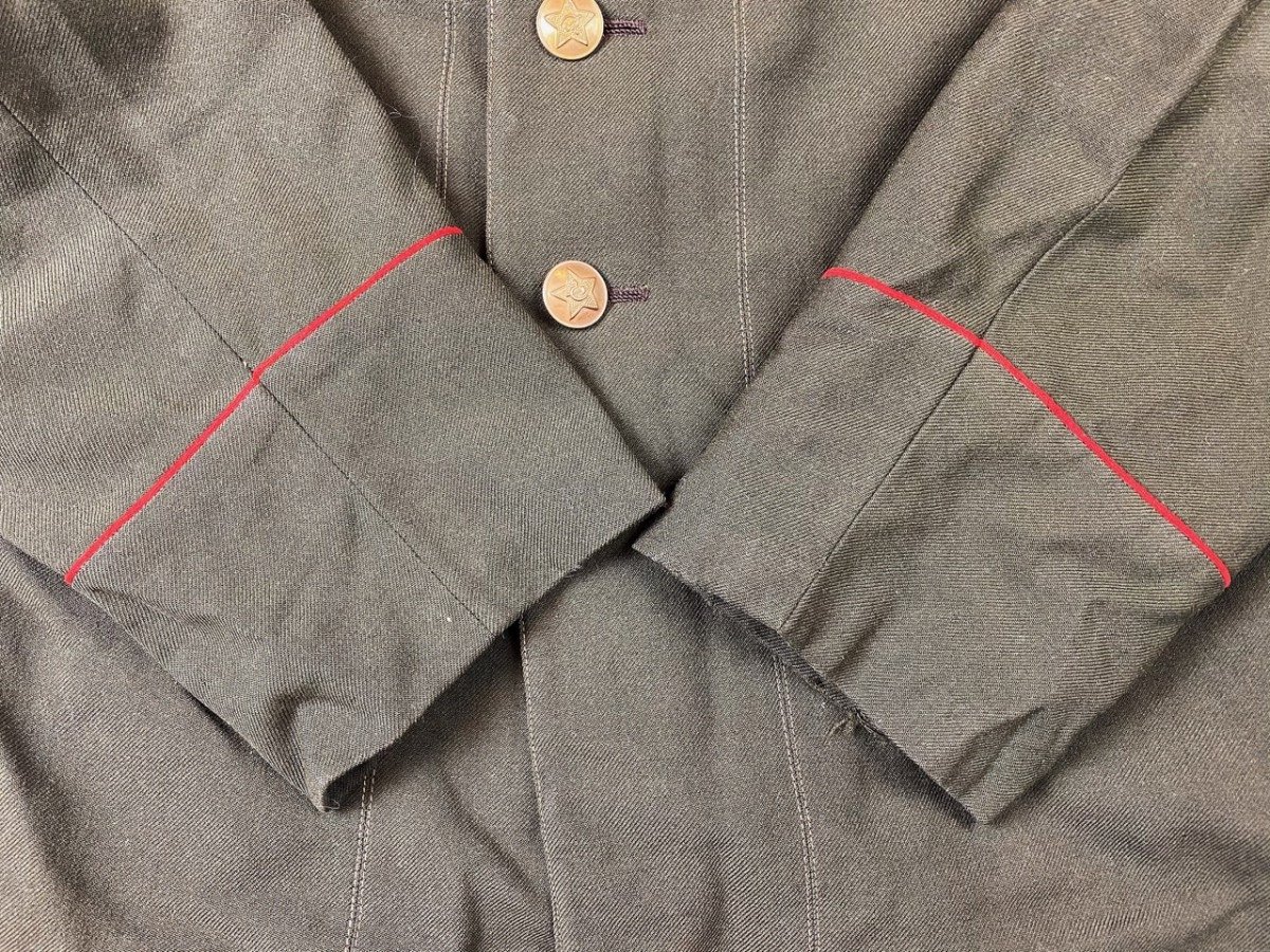 Original WWII Russian M43 lieutenant artillery uniform — image 7