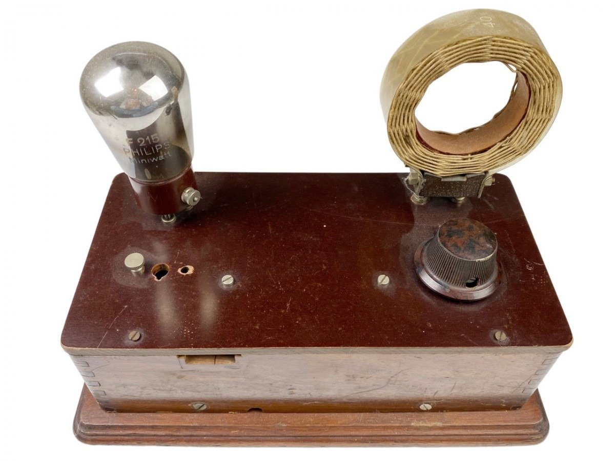 Original WWII Dutch resistance self made radio receiver — image 7