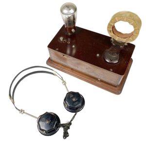 Original WWII Dutch resistance self made radio receiver