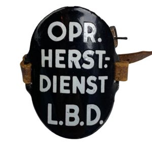 Original WWII Dutch 'Luchtbeschermingsdienst' arm shield Oproep Herstel Dienst