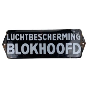 Original WWII Dutch 'Luchtbescherming' Blokhoofd enameled sign