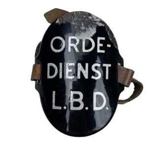 Original WWII Dutch 'Luchtbeschermingsdienst' arm shield Orde Dienst