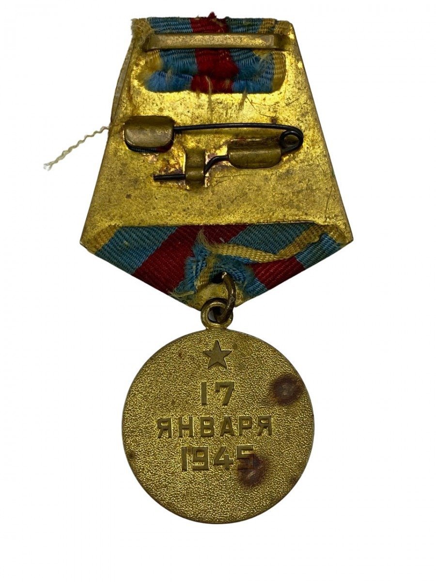 Original WWII Russian 'For the Liberation of Warsaw' medal — image 3