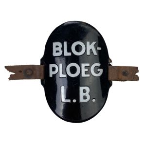 Original WWII Dutch 'Luchtbeschermingsdienst' arm shield Blokploeg