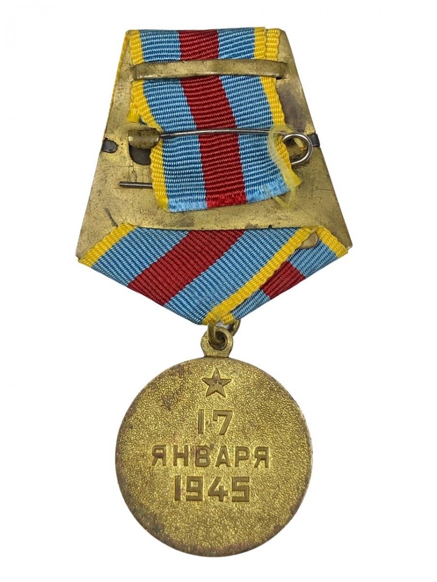 Original WWII Russian 'For the Liberation of Warsaw' medal — image 3
