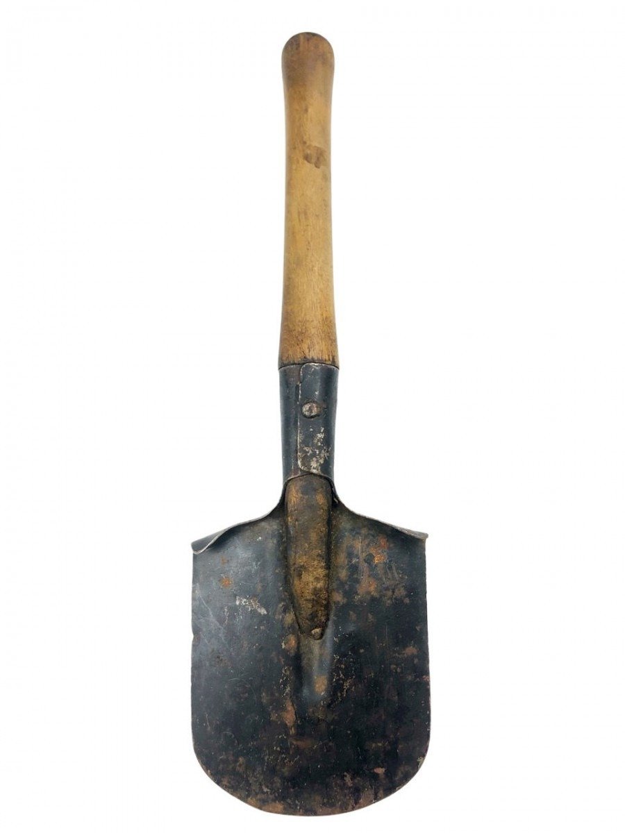 Original WWII Russian army shovel — image 4