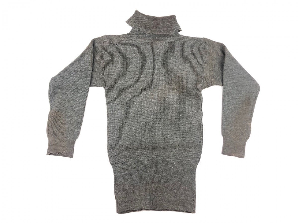 Original WWII Italian 'Turtleneck' sweater — image 4