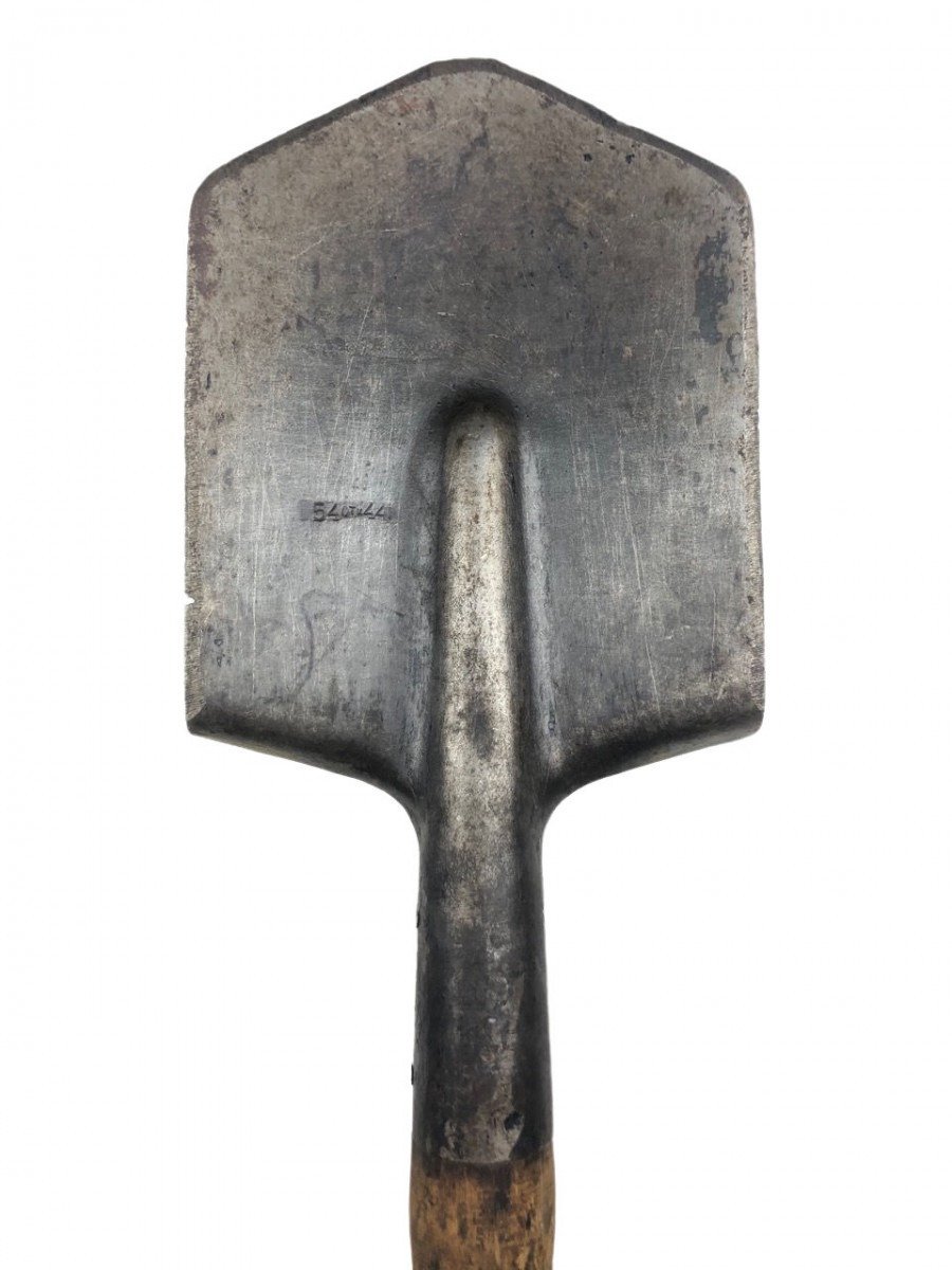 Original WWII Russian army shovel — image 3