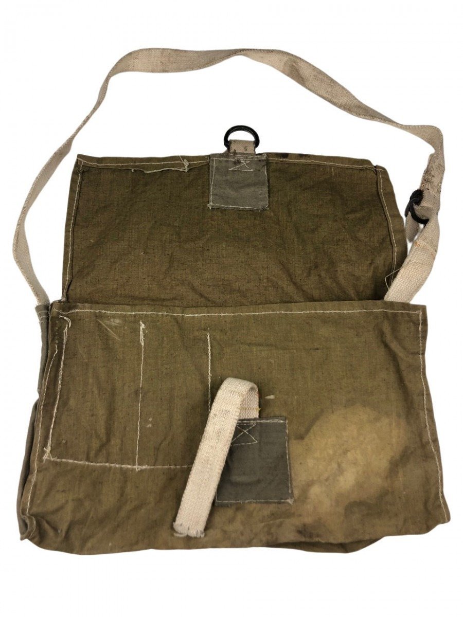 Original WWII Russian combat engineers bag with strap — image 3