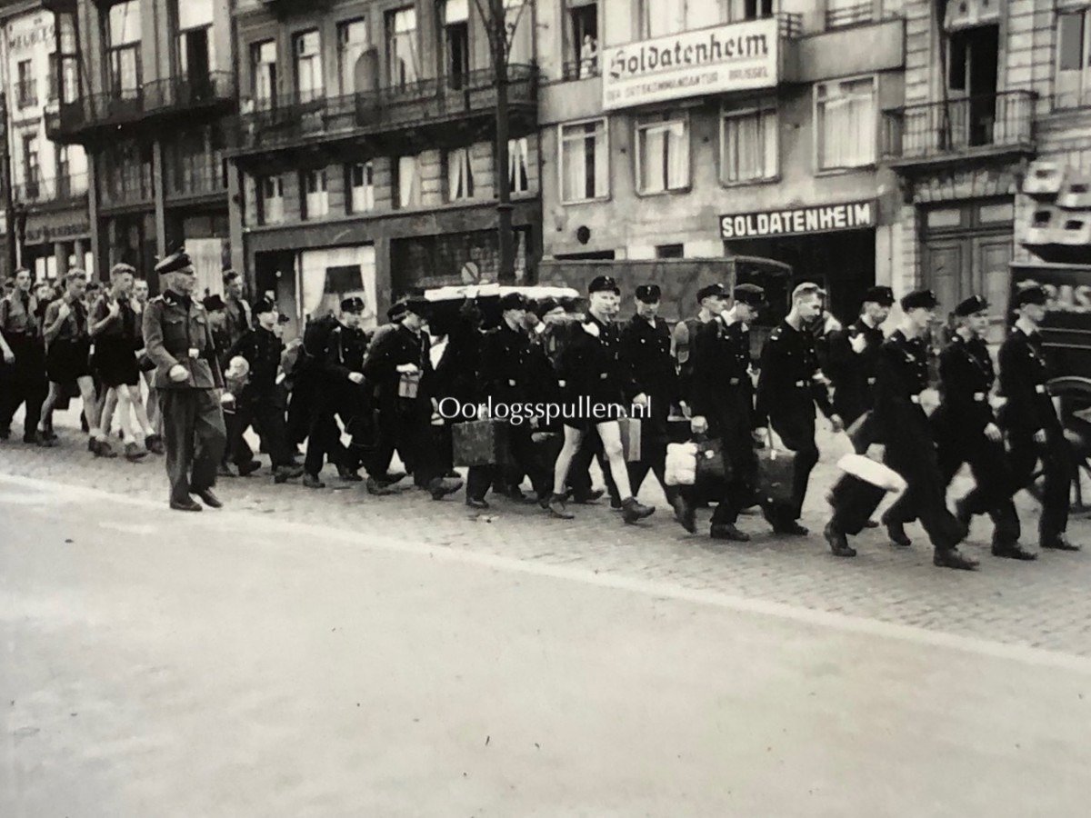 Original WWII Flemish Hitlerjugend photo grouping – Flemish HJ in Brussels — image 8