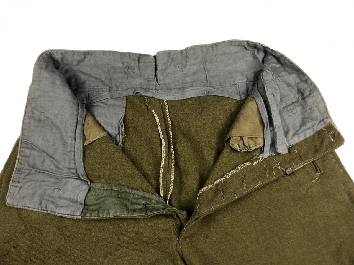 Originele WWII Russische M43 lend lease Gymnasterka met broek en foto van drager — image 16