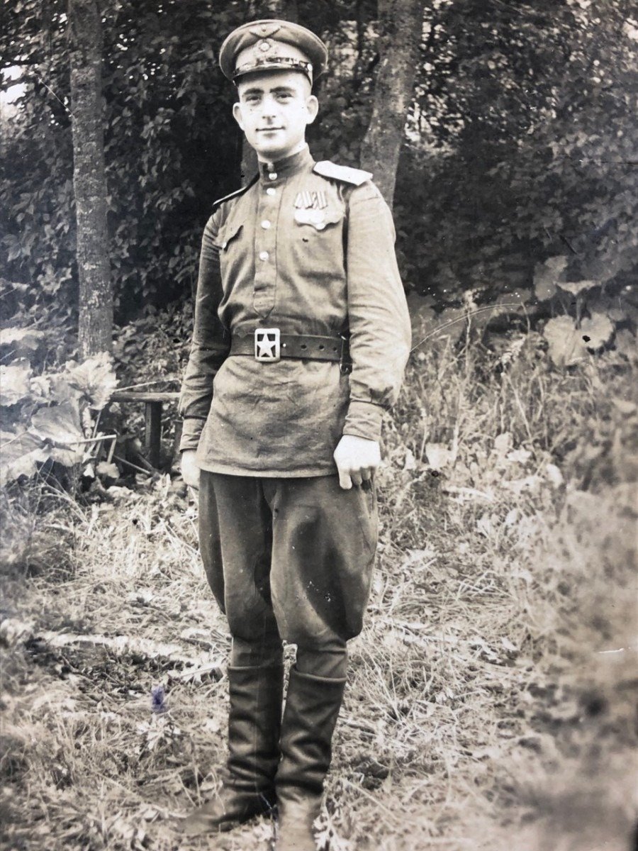 Original WWII Russian M43 Gymnasterka (Lend Lease) with photo of owner — image 4