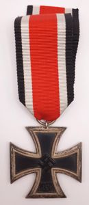 1939 Iron Cross Second Class by Hermann Aurich mm113.
