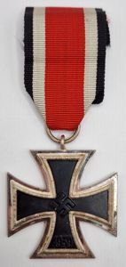 1939 Iron Cross Second Class by Wächtler und Lange mm100