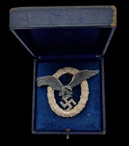 Early Luftwaffe Pilot Badge in titled case of issue by …