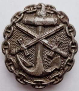 1918 Imperial Navy Silver Wound Badge.