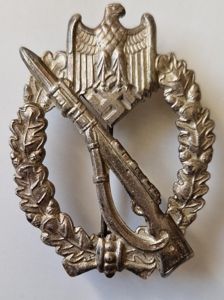Silver Infantry Assault Badge by Berg & Nölte.
