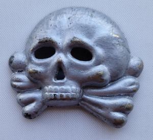 REDUCED 1st pattern SS cap skull.