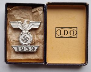 1939 Iron Cross Second Class Spange in rare LDO box …
