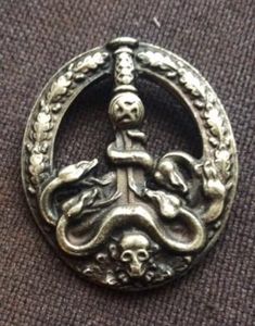 Reproduction Anti Partisan Badge