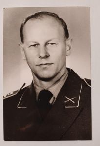 Postwar Knights Cross winner signed photo of Fallschirmjager Rudolph Donth