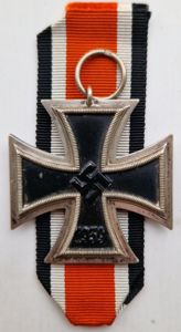 1939 Iron Cross Second Class by Ernst L Müller mm76