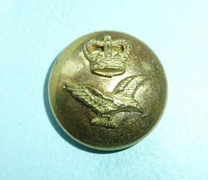 Royal Air Force (RAF) Mounted Officer's Gilt Medium Pattern Button