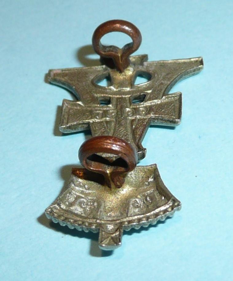 19th Royal Hussars (Queen Alexandra's Own) White Metal Collar Badge — image 4