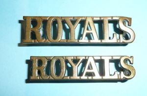 Royals (1st Royal Dragoons) Pair of Brass Shoulder Titles - …