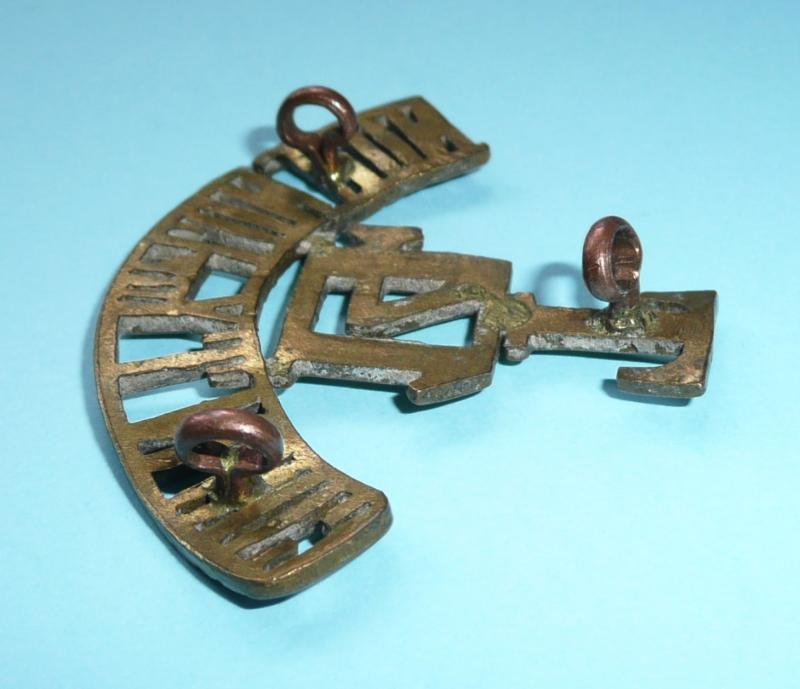 T / 14 / County of London (London Scottish) Regiment One Piece Brass Shoulder Title — image 5