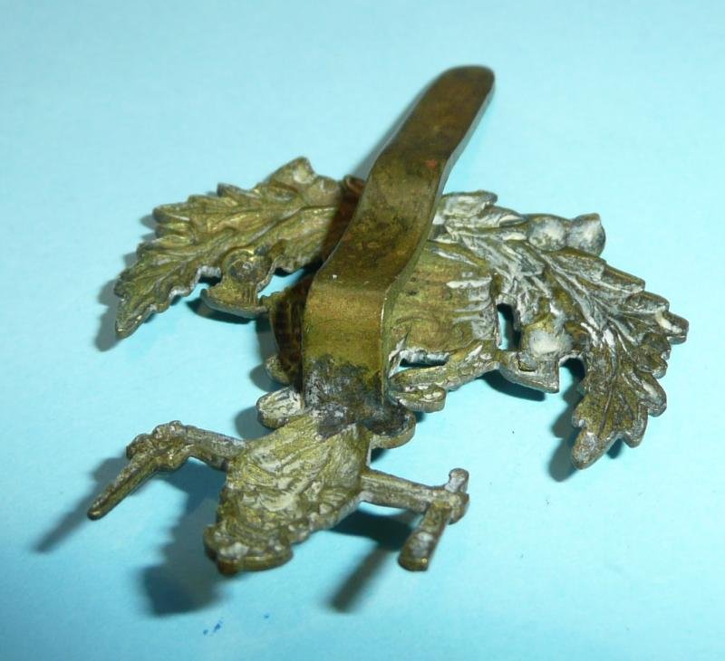 Queen's Own Royal Glasgow Yeomanry Gilding Metal Cap Badge — image 3