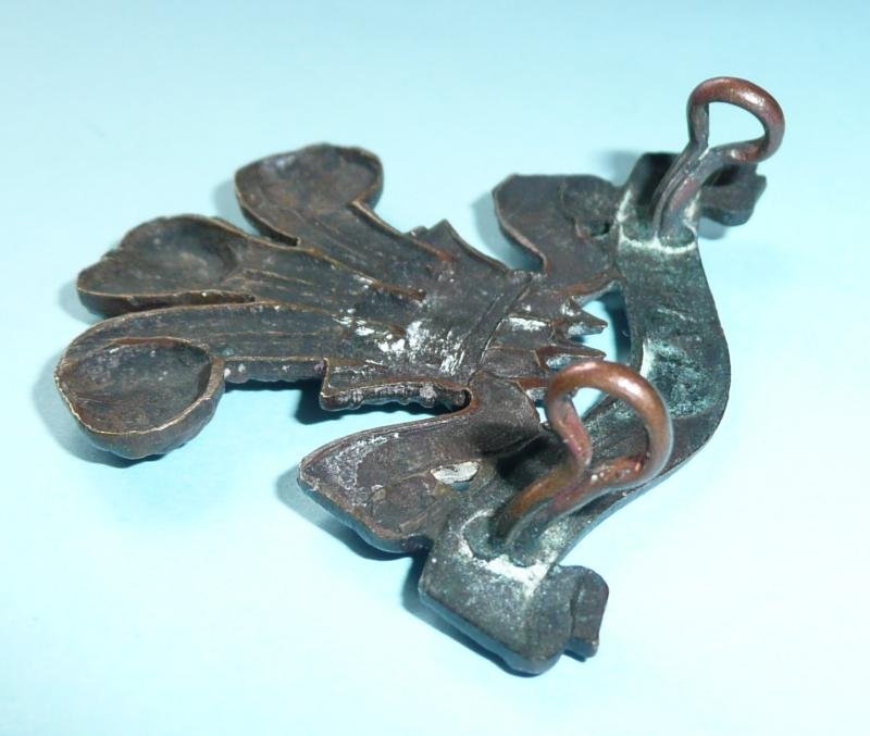 The 10th Royal Hussars (Prince of Wales's Own) Officer's OSD Full Size Bronze Cap Badge — image 4