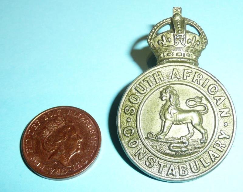 South African Constabulary Edwardian White Metal Helmet and Cap Badge, Kings Crown — image 2