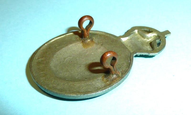 South African Constabulary Edwardian White Metal Helmet and Cap Badge, Kings Crown — image 5