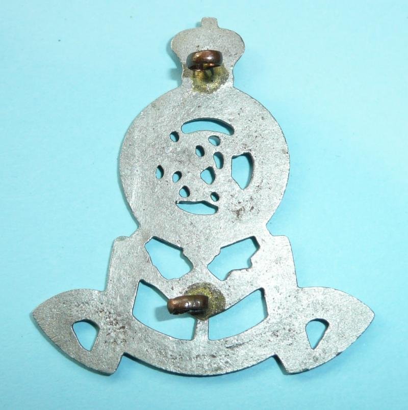 Indian Army - Queen Victoria's 2nd Own Rajput Light Infantry White Metal Cap Badge — image 2