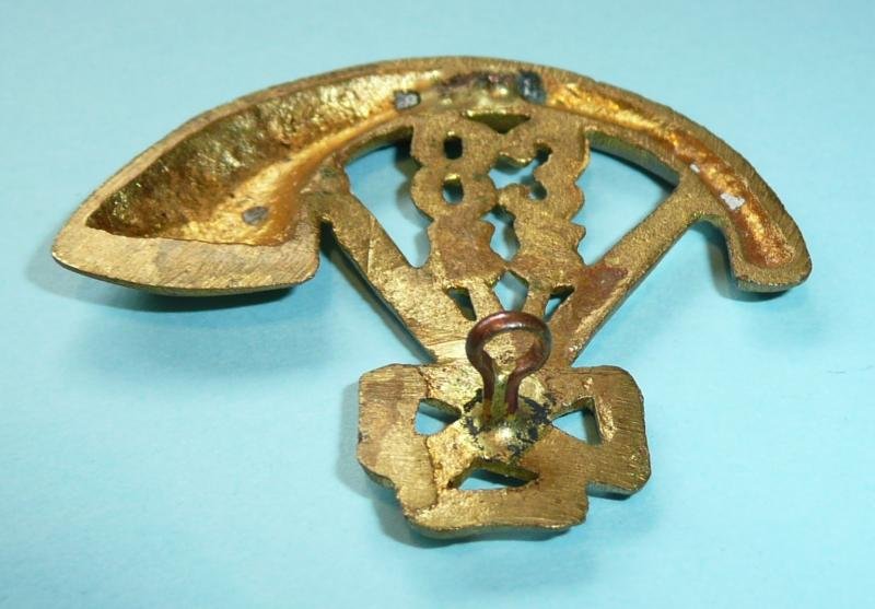 WW1 Indian Army - 83rd Wallajahbad Light Infantry Other Ranks  Cap Badge — image 4