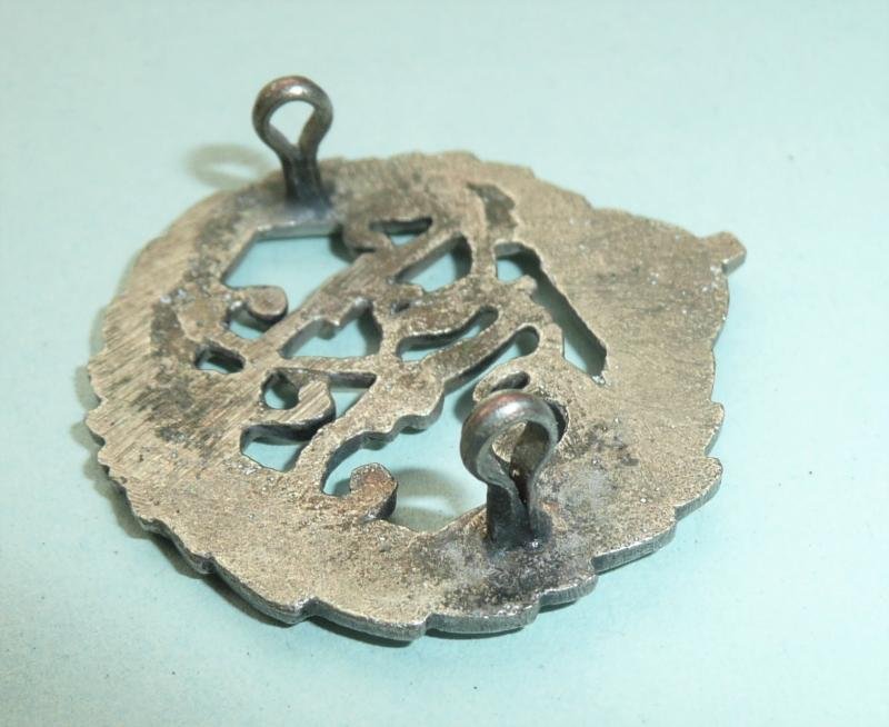 Indian Sub-Continent - Burma Burmese Rangoon Police (RP) Cast White Metal Cap Badge — image 4