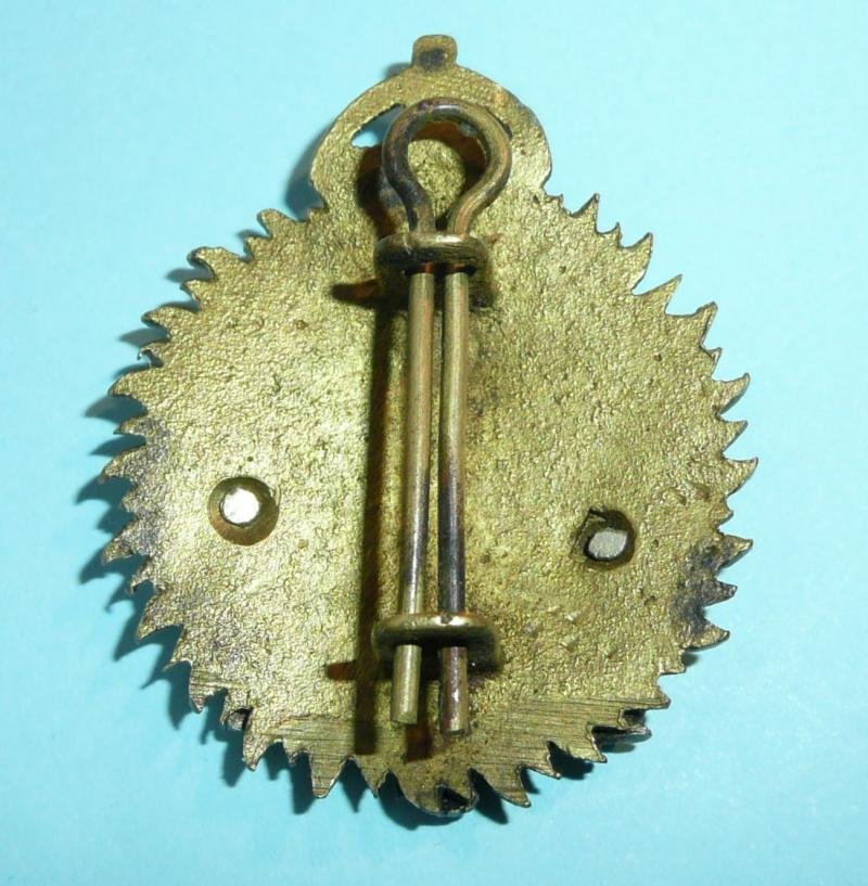 Indian Army - 1st Punjab Regiment bi-metal Cap Badge, pre 1947 — image 2