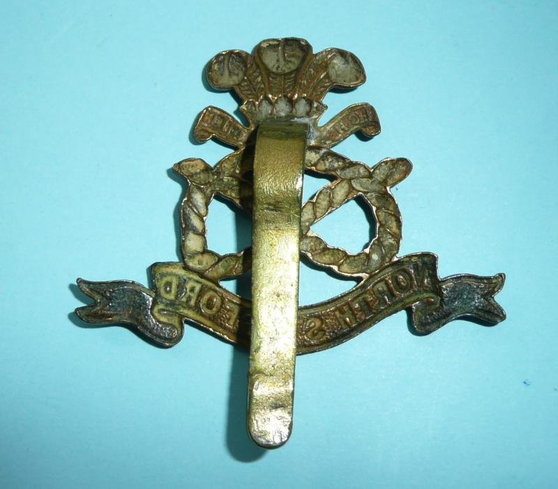 WW1 Economy The Prince of Wales's North Staffordshire Regiment Other Ranks Brass Cap Badge — image 2