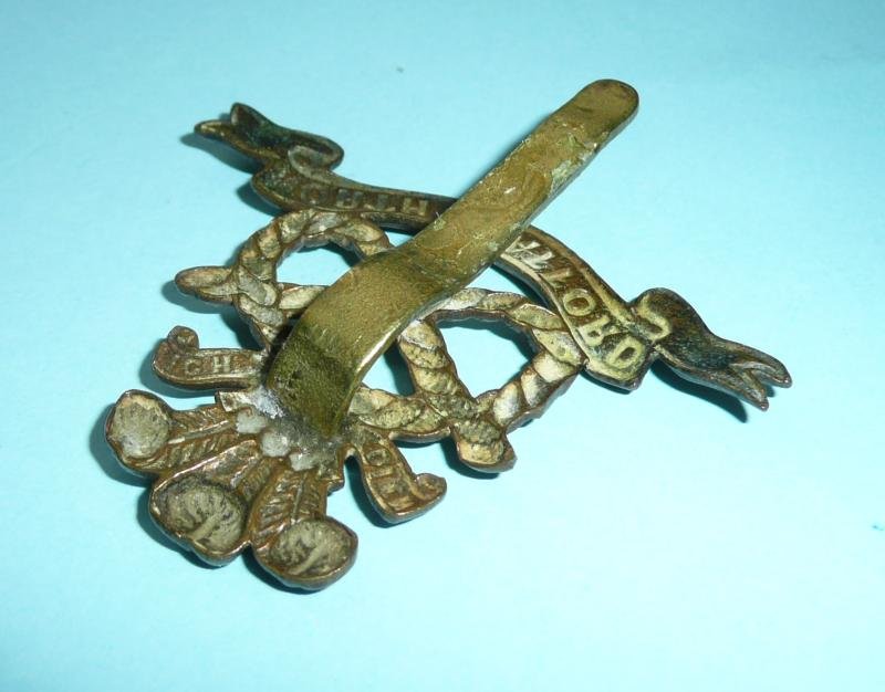 WW1 Economy The Prince of Wales's North Staffordshire Regiment Other Ranks Brass Cap Badge — image 3