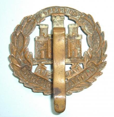The Northamptonshire Regiment (48th & 58th Foot) WW1 Issue Brass Economy Cap Badge — image 2