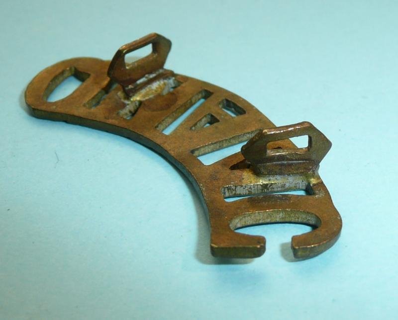 WW1 QMAAC (Queen Mary's Army Auxiliary Corps) Brass Shoulder Title - 2nd Pattern — image 4