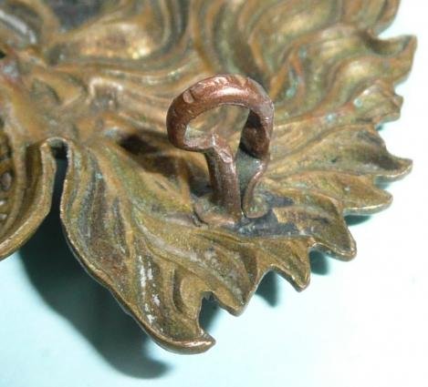 The Royal Fusiliers Regiment (City of London Regiment) - Edwardian Pattern Imperial Crown Other Ranks Brass Cap Badge — image 3