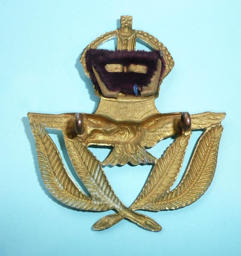 WW2 Royal Air Force RAF Warrant Officer's / Officer Cadet's  Gilt Metal Cap Badge - King's Crown — image 2