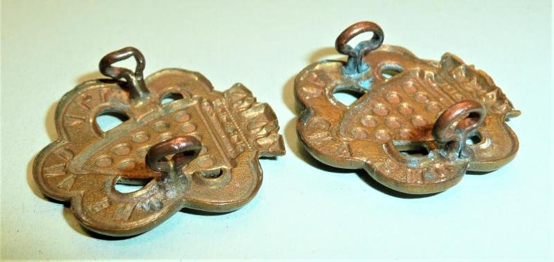 Duke of Cornwalls Light Infantry (DCLI) Pair of Other Ranks Brass Collar Badges — image 3