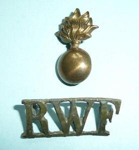 Grenade / RWF (Royal Welsh Fusiliers) Early Two Part Brass …